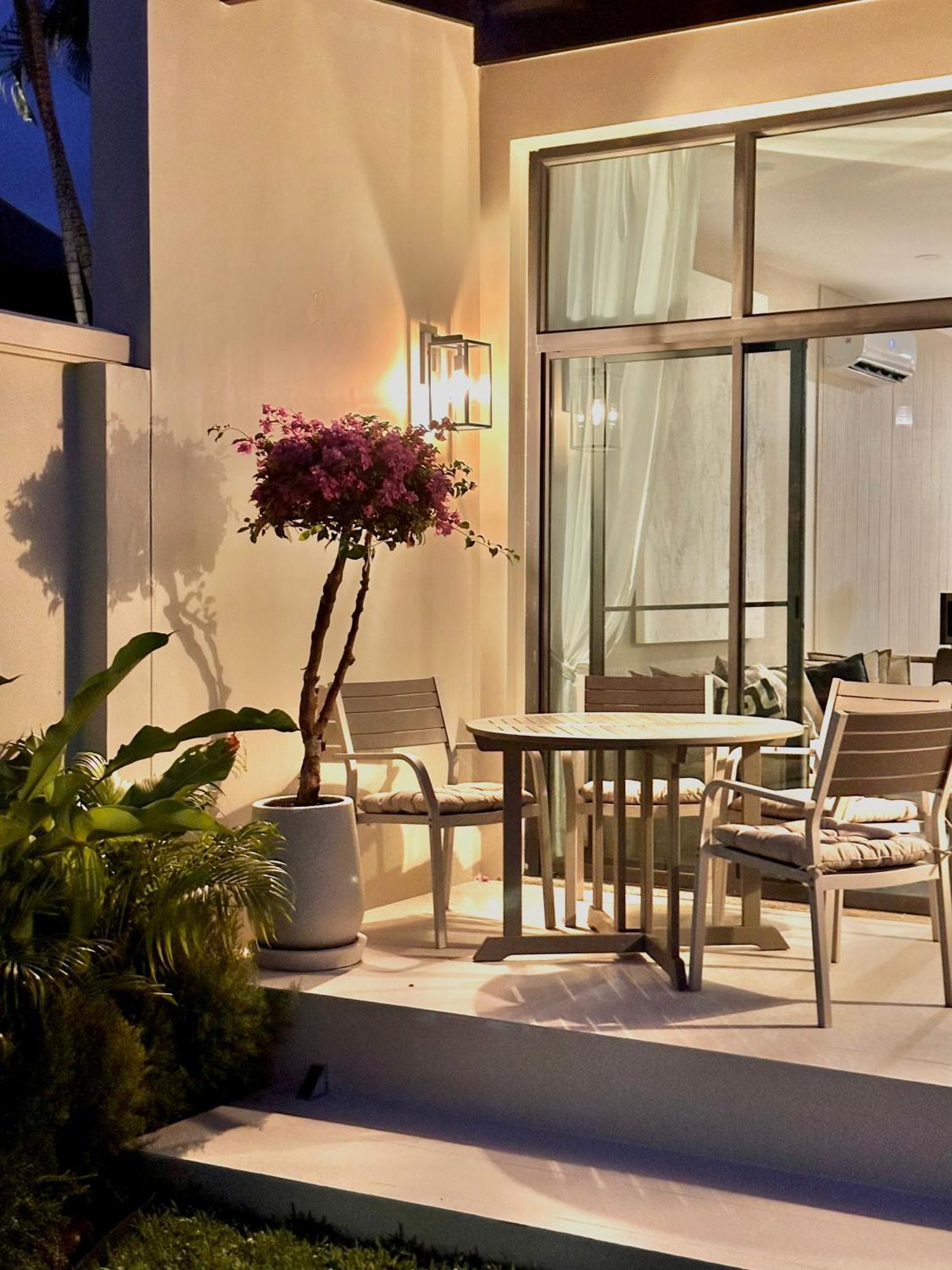 Onyx Villas By Tropiclook Nai Harn Buitenkant foto